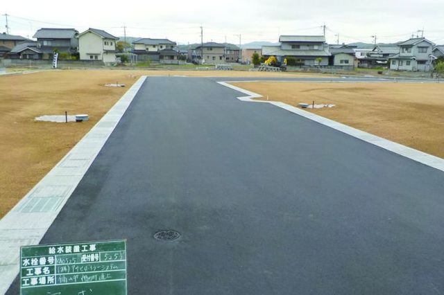 造成地給水引込及び舗装工事 場　所：福山市神辺町の画像
